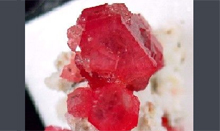 石(shi)榴(liu)石(shi)磨(mo)粉(fen)